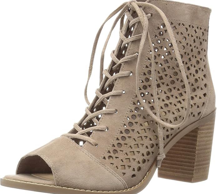 Vince Camuto Womens Trevan Ankle Bootie